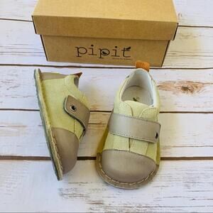 Pipit Baby Walker Leather & Suede Shoes - Green and Tan, size 7, new in the box